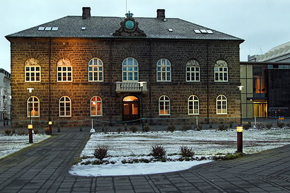 Reykjavik - Cladirea Parlamentului