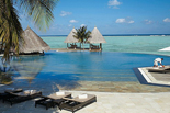 Beach & Leisure Luxury Four Seasons Resort at Kuda Huraa